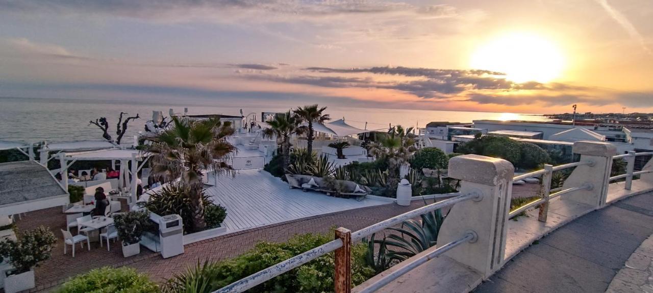 Attico Triremi Apartment Lido di Ostia Ngoại thất bức ảnh